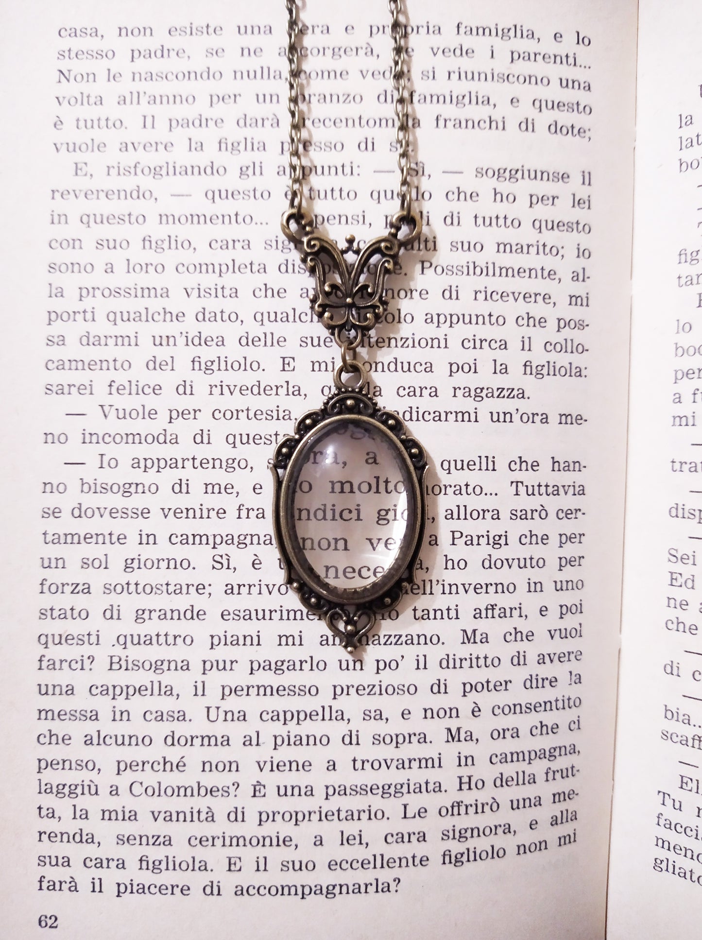 Victorian style necklace with magnifying glass